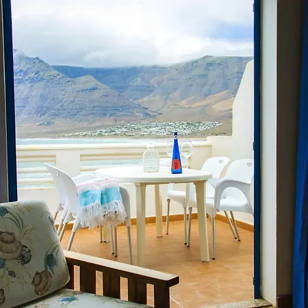Seaview Risco De 1 * Famara