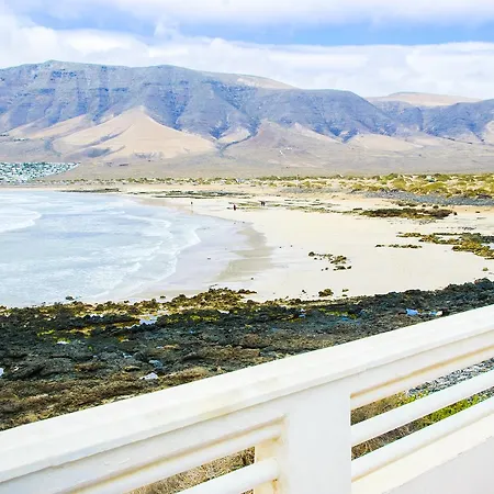 Seaview Risco De 1 * Famara
